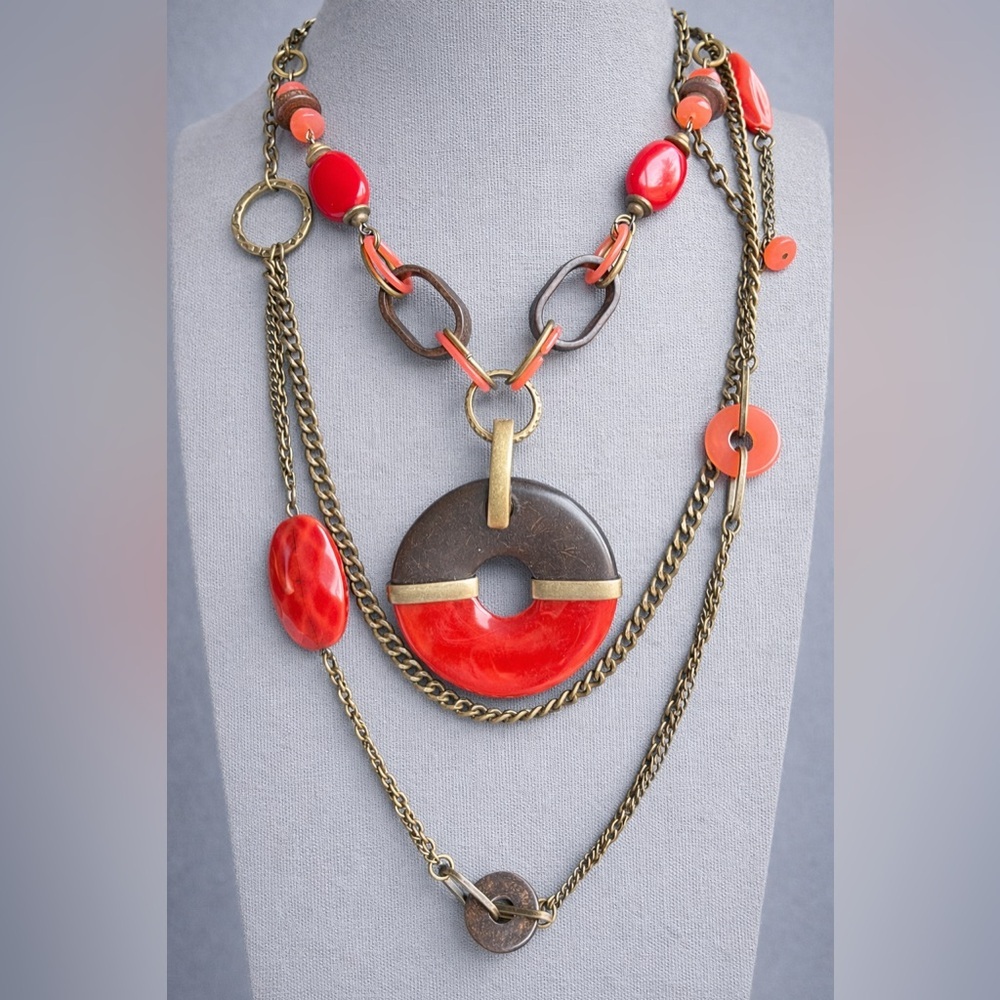 Premier Designs PIPER Red Acrylic Brass Chain Necklace Retro NWOT 38” #511 - Picture 2 of 8